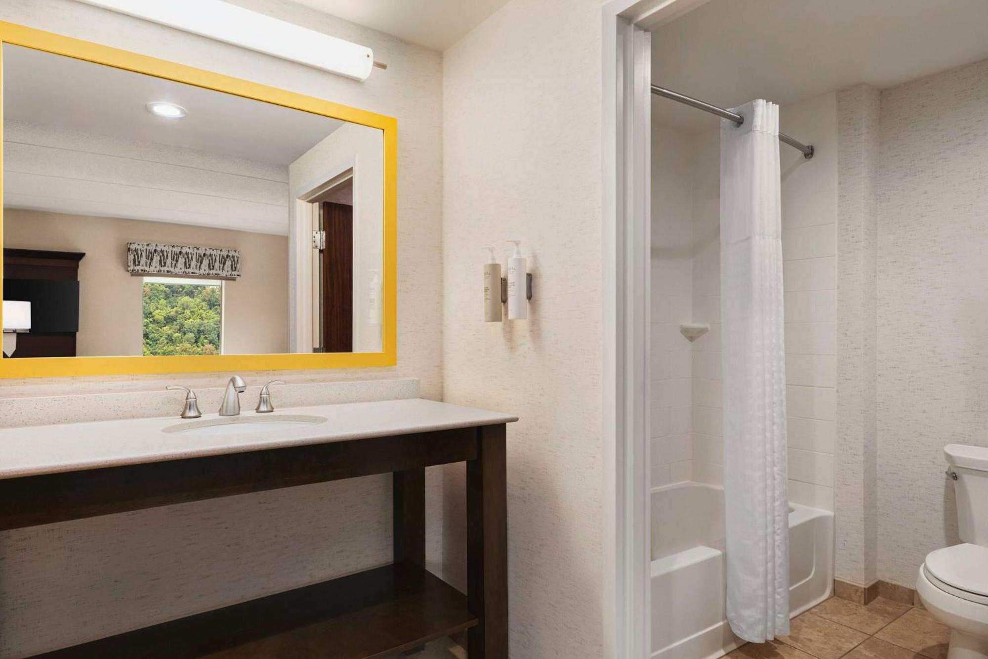 Hampton Inn & Suites Pittsburgh Waterfront West Homestead Dış mekan fotoğraf
