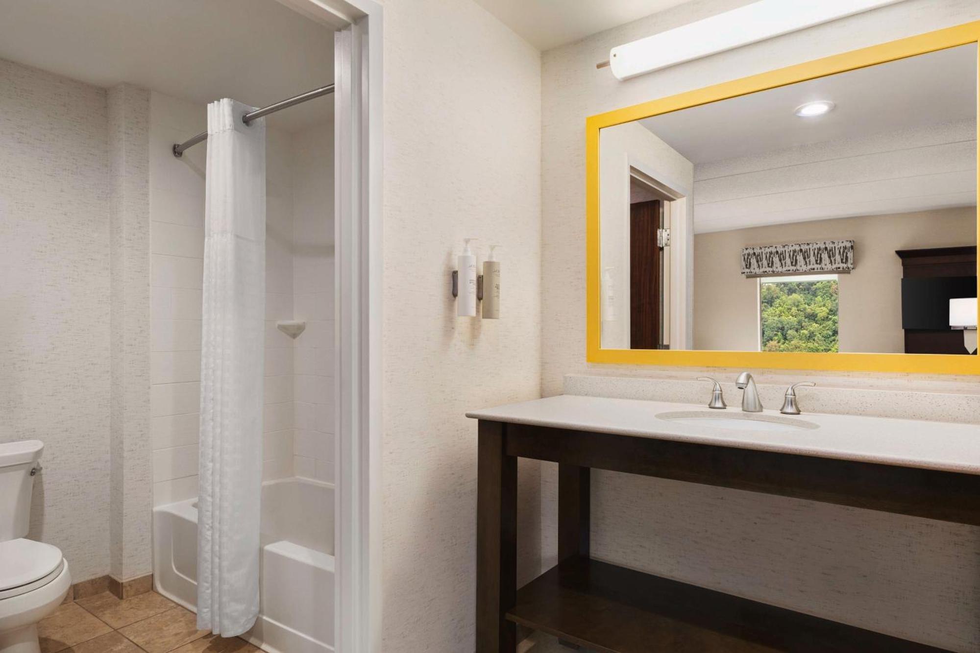 Hampton Inn & Suites Pittsburgh Waterfront West Homestead Dış mekan fotoğraf